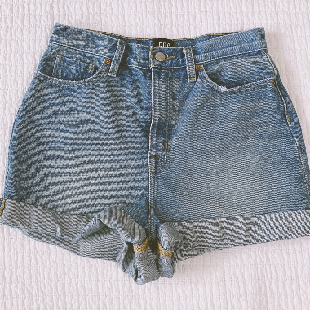 BDG Mom High Rise Short